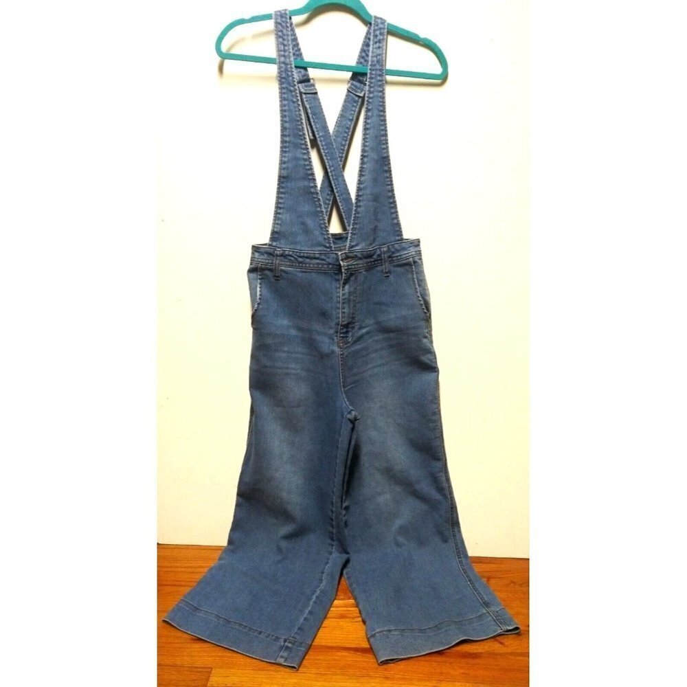 TINSELTOWN Bib Overalls Sz 9 W32 Denim Stretch wide leg Hipster Romper light blu